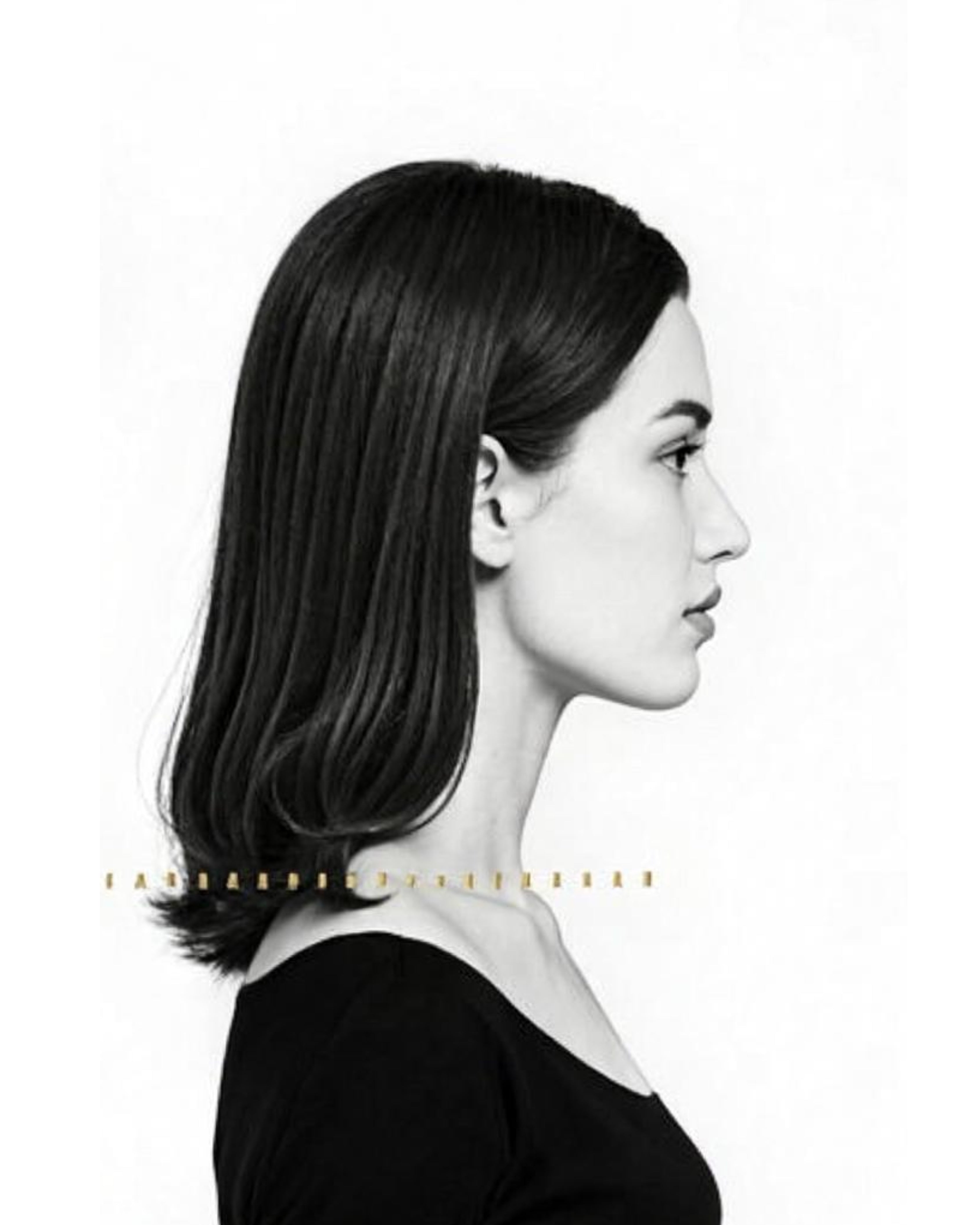 Collarbone length hair reference